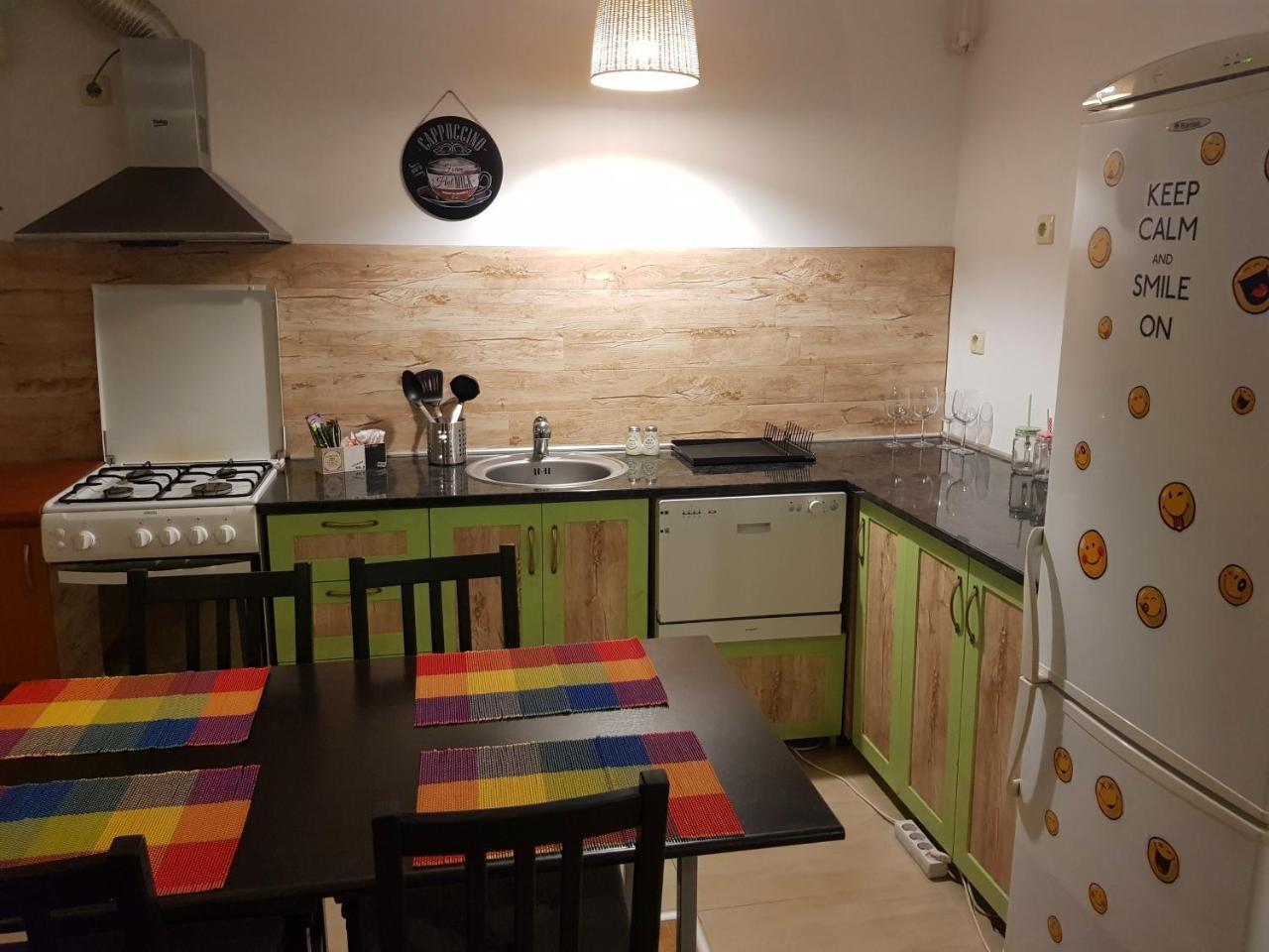 Modern Apartment With Pool In North Bucharest Cretuleasca Екстериор снимка
