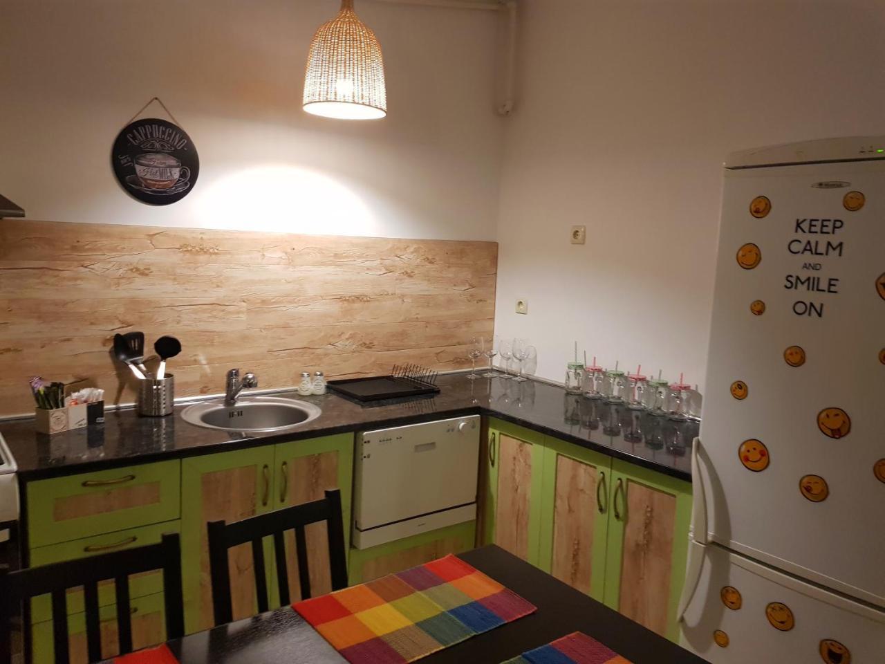 Modern Apartment With Pool In North Bucharest Cretuleasca Екстериор снимка